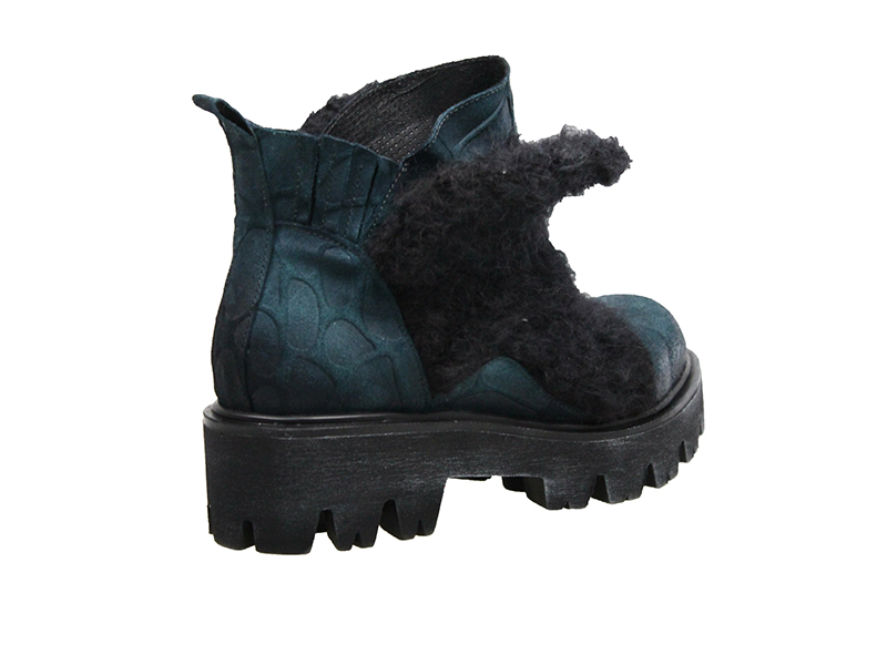 Phoebe aw21 blue2