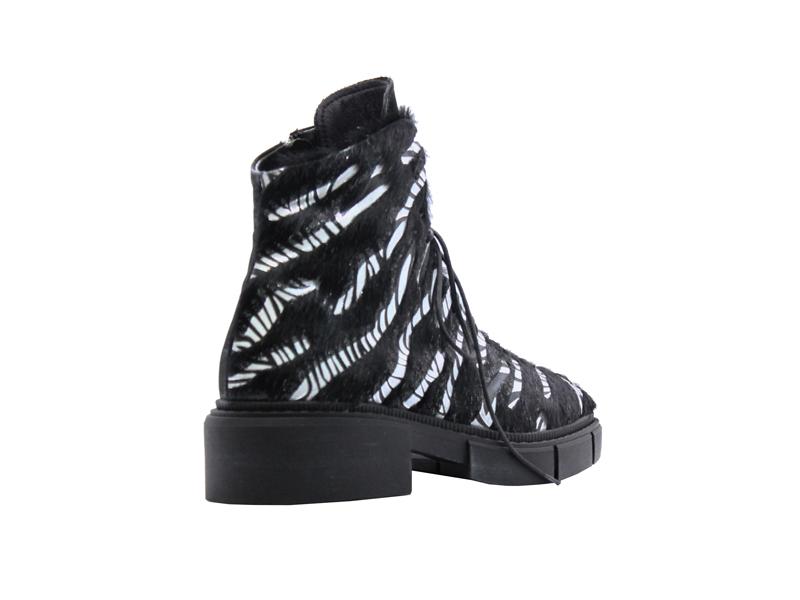 Rhosanna aw21 blk white fur3