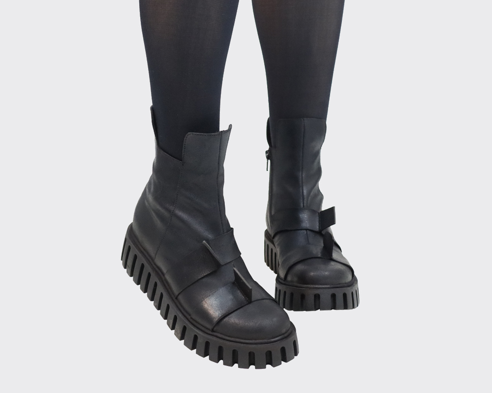 Ghete dama The Forest Has Birds