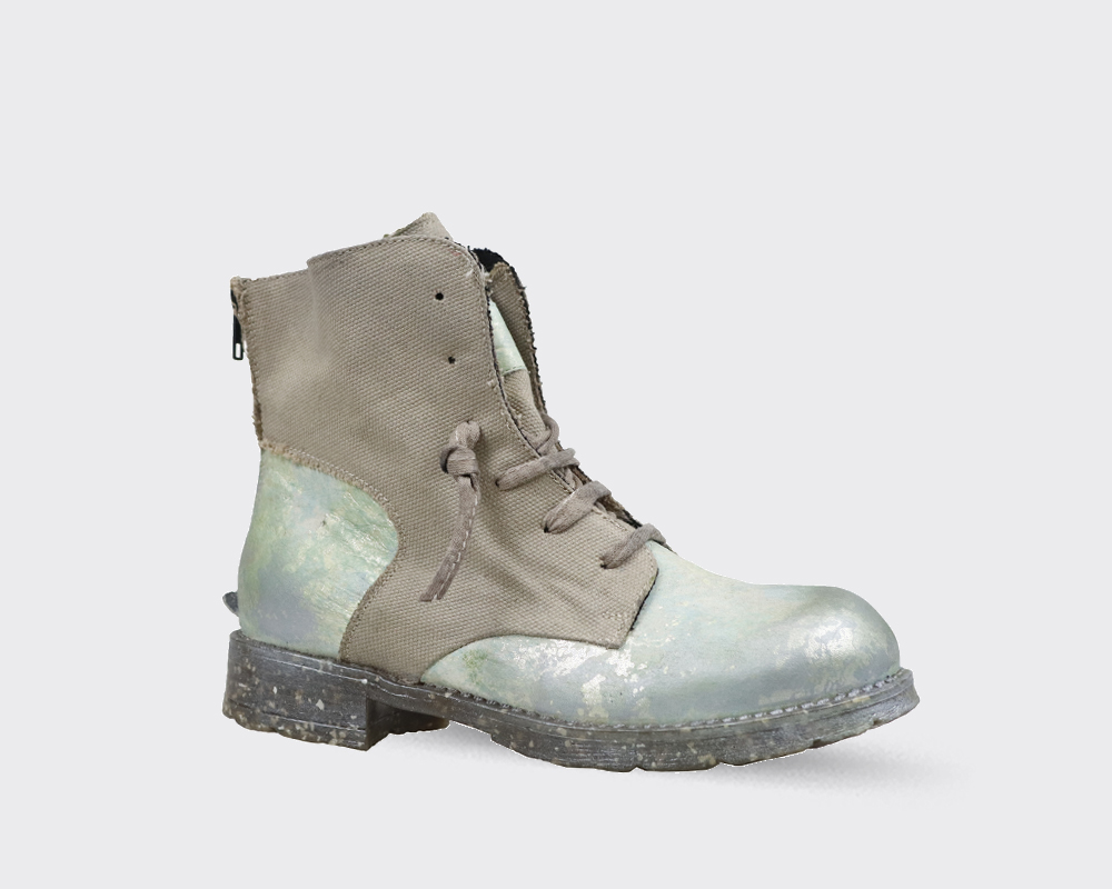 Ghete Dama She Likes To Curl Her Hair