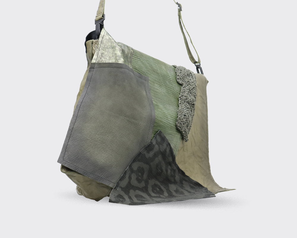 Poseta Dama Signature Pieces